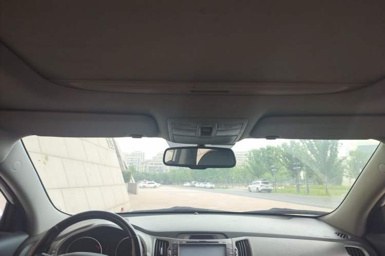 Used Kia Sportage R 2015 2.0L Automatic Two-Wheel Drive DLX Model Headliner