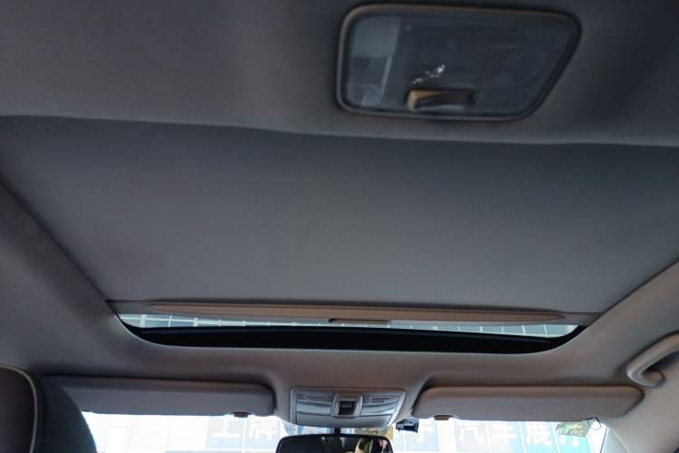 Used Kia Sportage R 2015 2.0L Automatic Two-Wheel Drive DLX Model Headliner