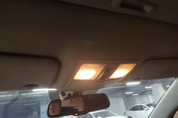 Used Kia Sportage R 2015 2.0L Automatic Two-Wheel Drive GLS Headliner
