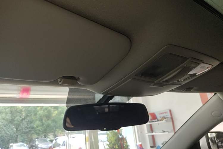 Used Kia Sportage R 2015 2.0L Automatic Two-Wheel Drive DLX Model Headliner