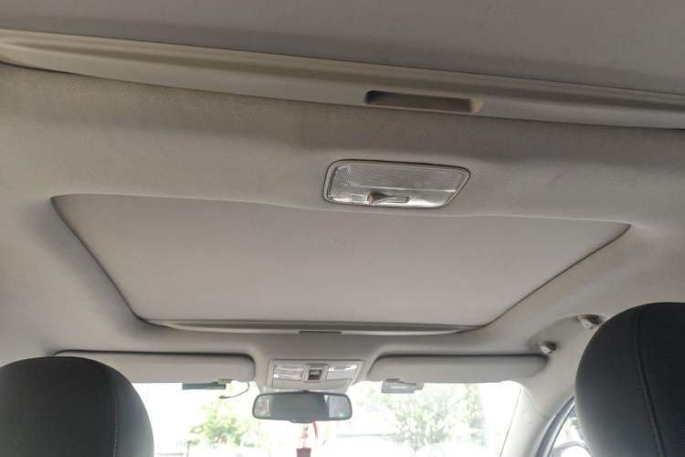 Used Kia Sportage R 2015 2.0L Automatic Two-Wheel Drive DLX Model Headliner