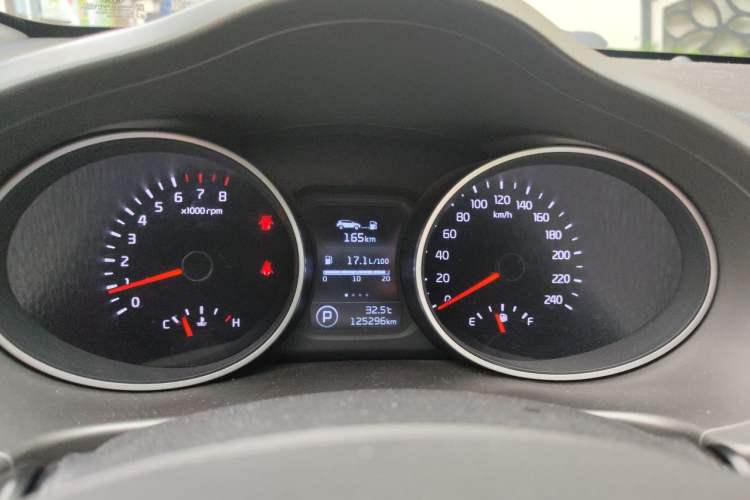 Used Kia Sportage R 2015 2.0L Automatic Two-Wheel Drive DLX Model Instrument Cluster