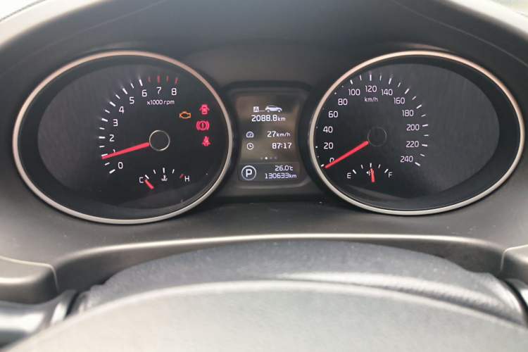 Used Kia Sportage R 2015 2.0L Automatic Two-Wheel Drive DLX Model Instrument Cluster