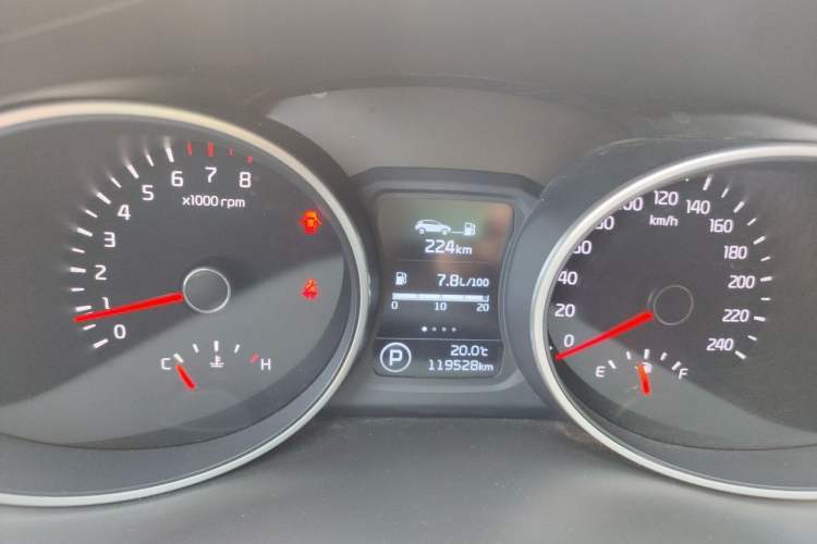 Used Kia Sportage R 2015 2.0L Automatic Two-Wheel Drive DLX Model Instrument Cluster