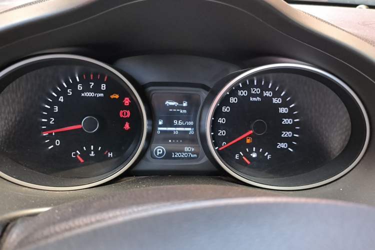 Used Kia Sportage R 2015 2.0L Automatic Two-Wheel Drive DLX Model Instrument Cluster