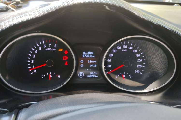 Used Kia Sportage R 2015 2.0L Automatic Two-Wheel Drive DLX Model Instrument Cluster