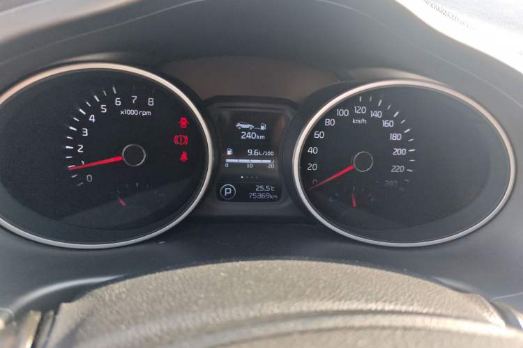 Used Kia Sportage R 2015 2.0L Automatic Two-Wheel Drive GLS Instrument Cluster