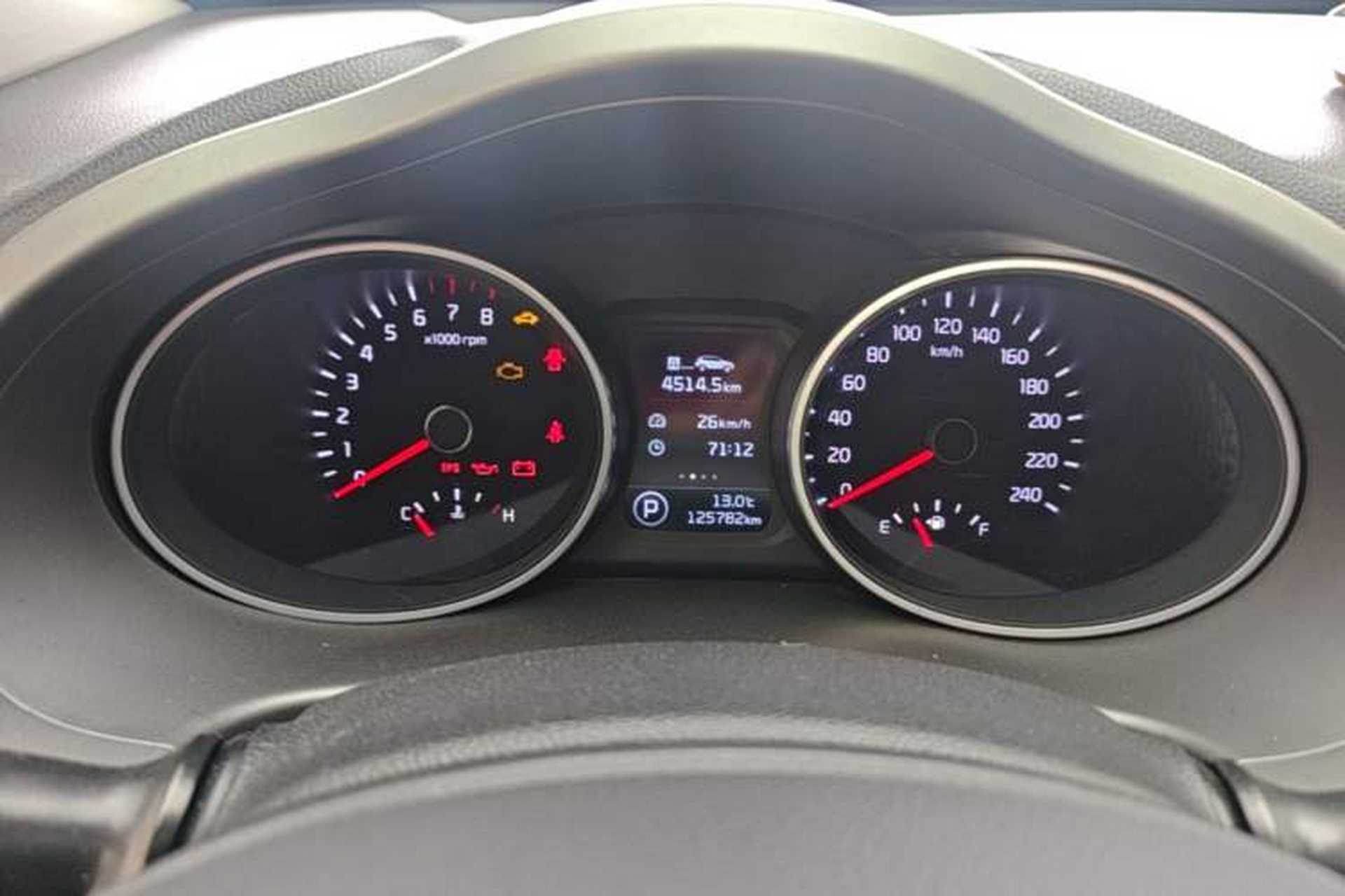 Used Kia Sportage R 2015 2.0L Automatic Two-Wheel Drive DLX Model Instrument Cluster