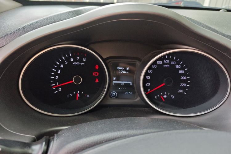 Used Kia Sportage R 2015 2.0L Automatic Two-Wheel Drive DLX Model Instrument Cluster