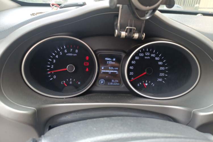 Used Kia Sportage R 2015 2.0L Automatic Two-Wheel Drive DLX Model Instrument Cluster