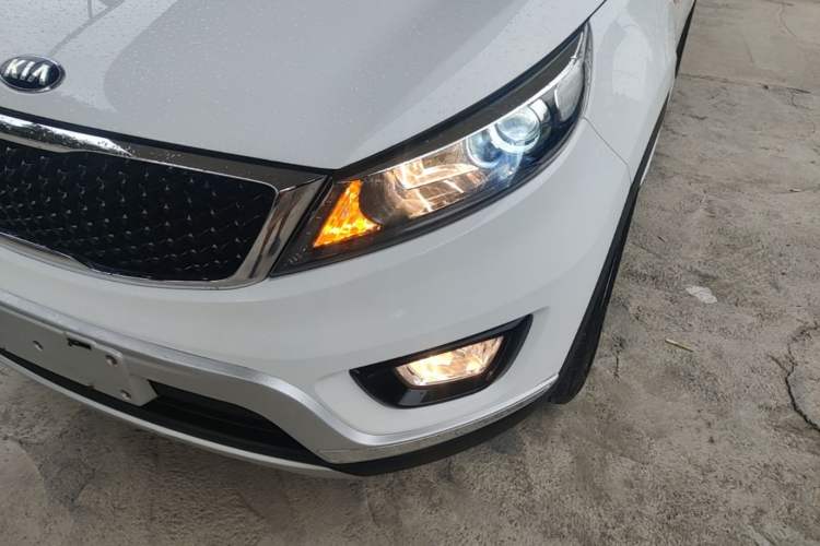 Used Kia Sportage R 2015 2.0L Automatic Two-Wheel Drive GL Left Front Headlight