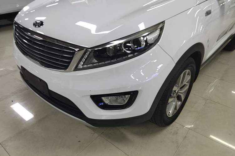Used Kia Sportage R 2015 2.0L Automatic Two-Wheel Drive GLS Left Front Headlight