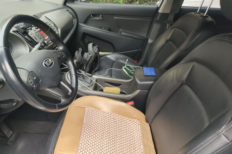 Used Kia Sportage R 2015 2.0L Automatic Two-Wheel Drive DLX Model Left Front Seat