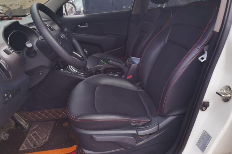 Used Kia Sportage R 2015 2.0L Manual Two-Wheel Drive GL Model Left Front Seat