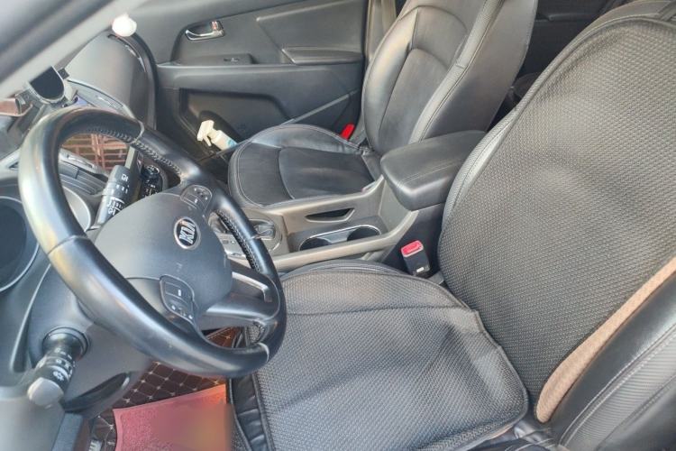 Used Kia Sportage R 2015 2.0L Automatic Two-Wheel Drive DLX Model Left Front Seat