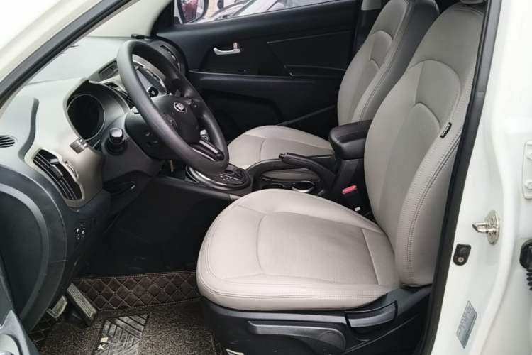 Used Kia Sportage R 2015 2.0L Automatic Two-Wheel Drive GL Left Front Seat