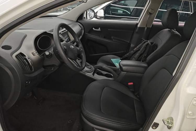 Used Kia Sportage R 2015 2.0L Automatic Two-Wheel Drive GL Left Front Seat