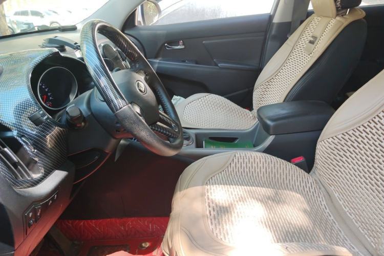 Used Kia Sportage R 2015 2.0L Automatic Two-Wheel Drive DLX Model Left Front Seat