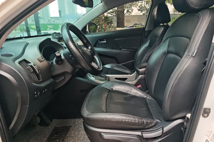Used Kia Sportage R 2015 2.0L Automatic Two-Wheel Drive DLX Model Left Front Seat