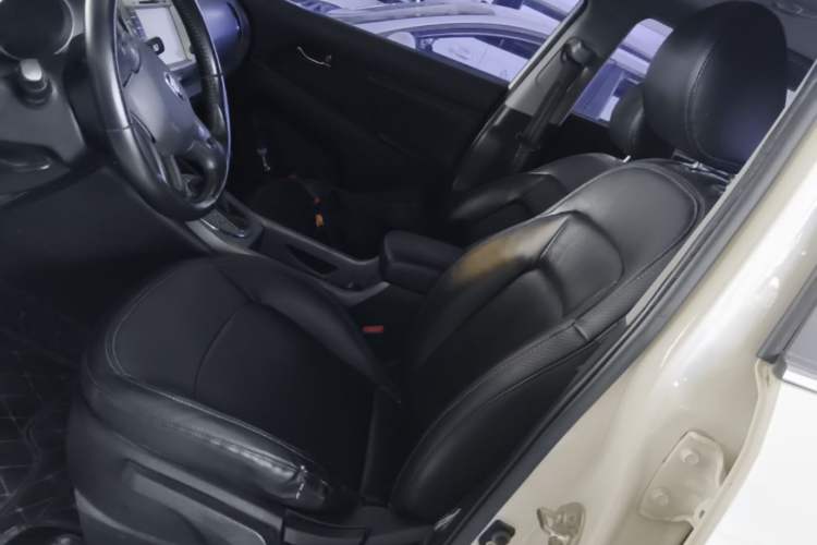 Used Kia Sportage R 2015 2.0L Automatic Two-Wheel Drive GLS Left Front Seat