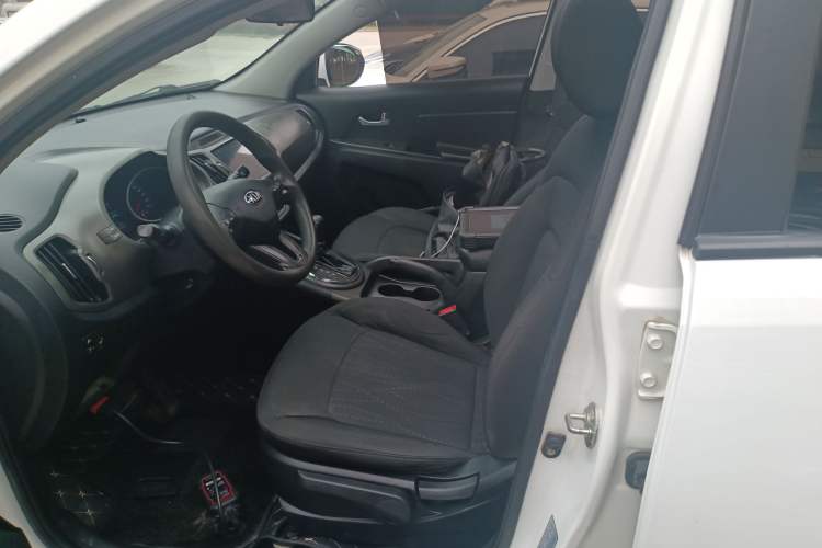 Used Kia Sportage R 2015 2.0L Automatic Two-Wheel Drive GL Left Front Seat