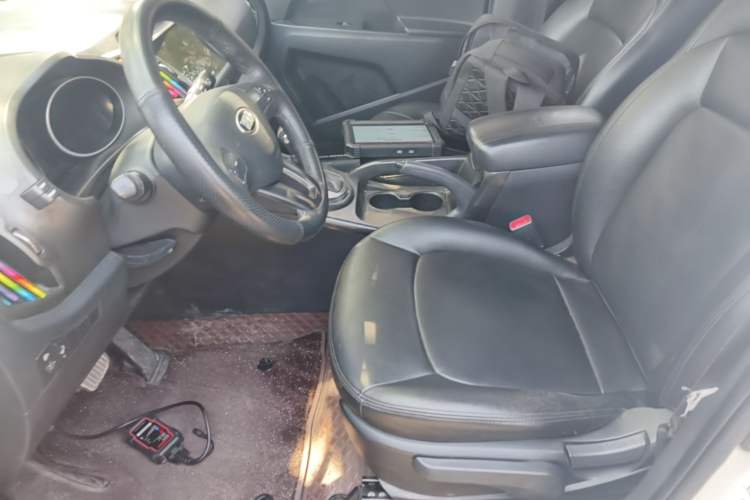 Used Kia Sportage R 2015 2.0L Automatic Two-Wheel Drive GL Left Front Seat
