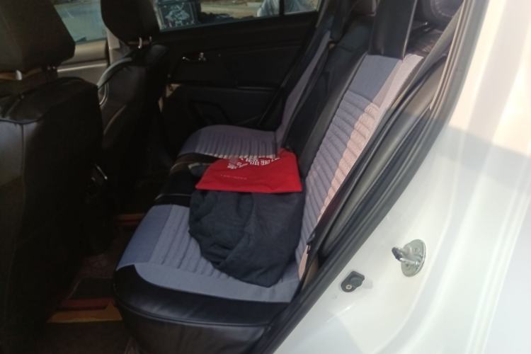 Used Kia Sportage R 2015 2.0L Automatic Two-Wheel Drive DLX Model Left Rear Seat