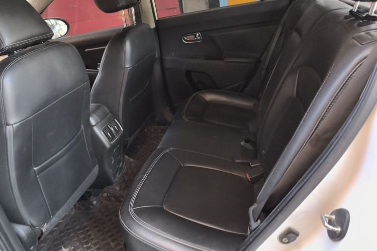 Used Kia Sportage R 2015 2.0L Automatic Two-Wheel Drive DLX Model Left Rear Seat