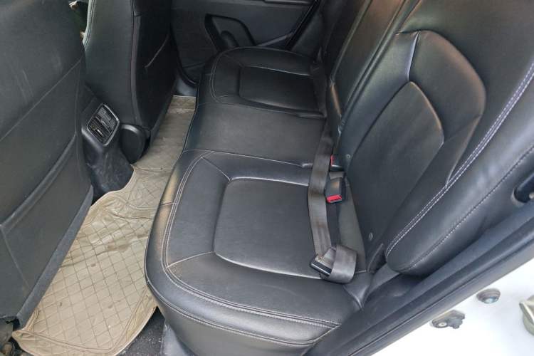 Used Kia Sportage R 2015 2.0L Automatic Two-Wheel Drive DLX Model Left Rear Seat