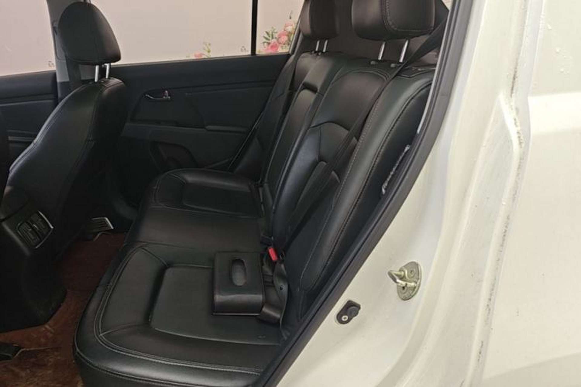 Used Kia Sportage R 2015 2.0L Automatic Two-Wheel Drive DLX Model Left Rear Seat