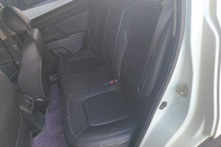 Used Kia Sportage R 2015 2.0L Automatic Two-Wheel Drive DLX Model Left Rear Seat