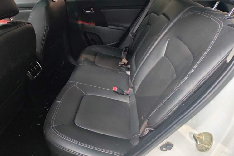 Used Kia Sportage R 2015 2.0L Automatic Two-Wheel Drive DLX Model Left Rear Seat