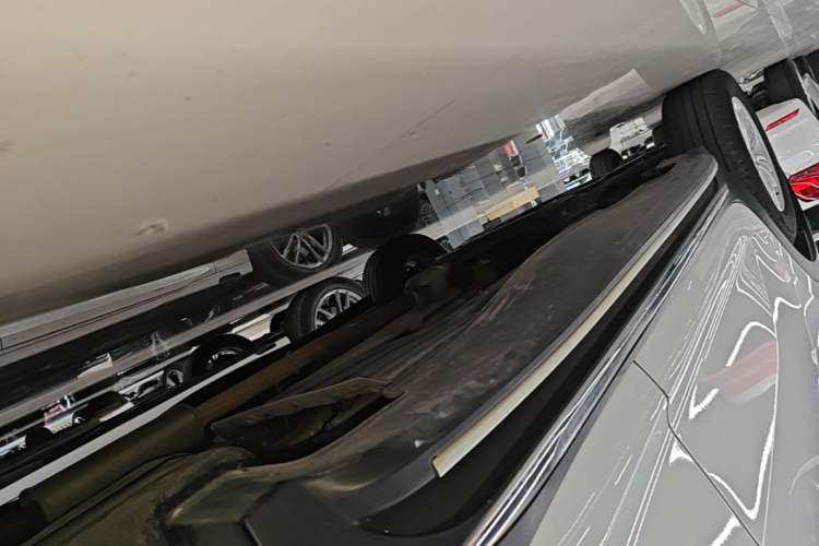 Used Kia Sportage R 2015 2.0L Automatic Two-Wheel Drive GL Left Side Sill