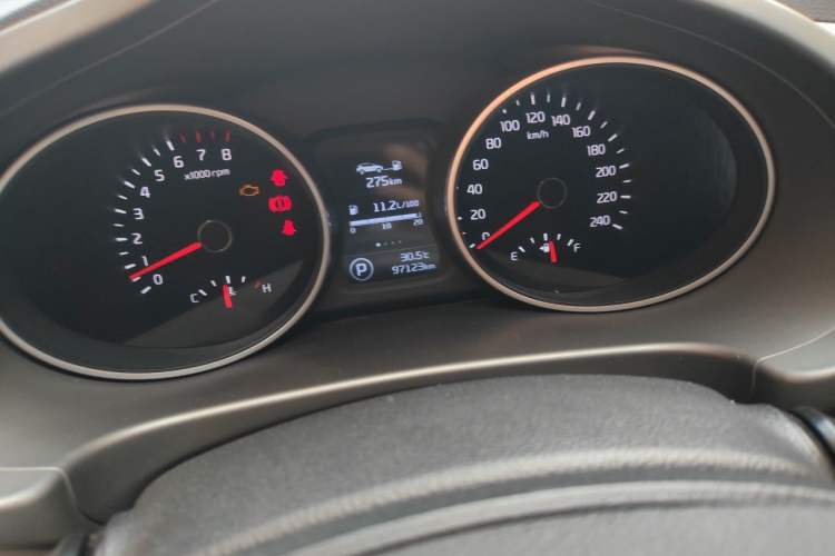 Used Kia Sportage R 2015 2.0L Automatic Two-Wheel Drive GL Odometer Close Up
