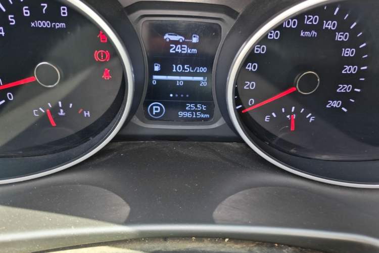 Used Kia Sportage R 2015 2.0L Automatic Two-Wheel Drive GL Odometer Close Up