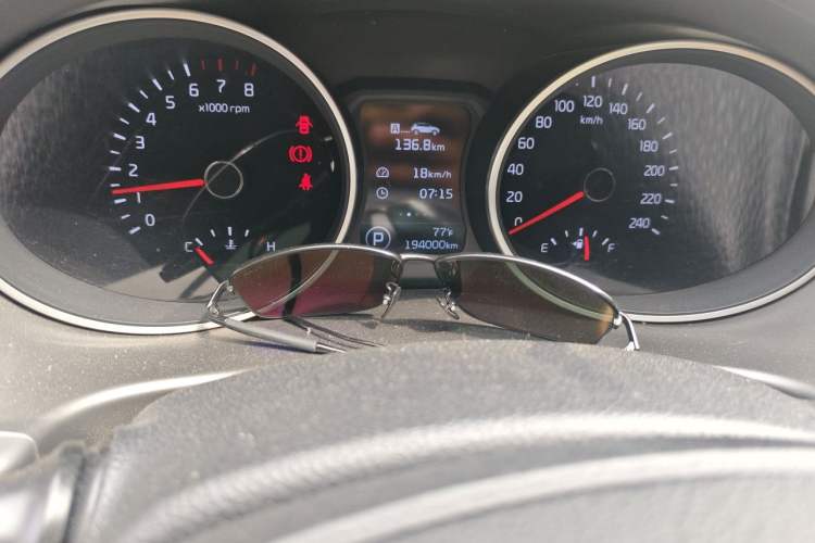 Used Kia Sportage R 2015 2.0L Automatic Two-Wheel Drive DLX Model Odometer Close Up