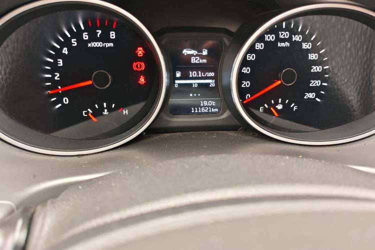 Used Kia Sportage R 2015 2.0L Manual Two-Wheel Drive GLS Trim Odometer Close Up
