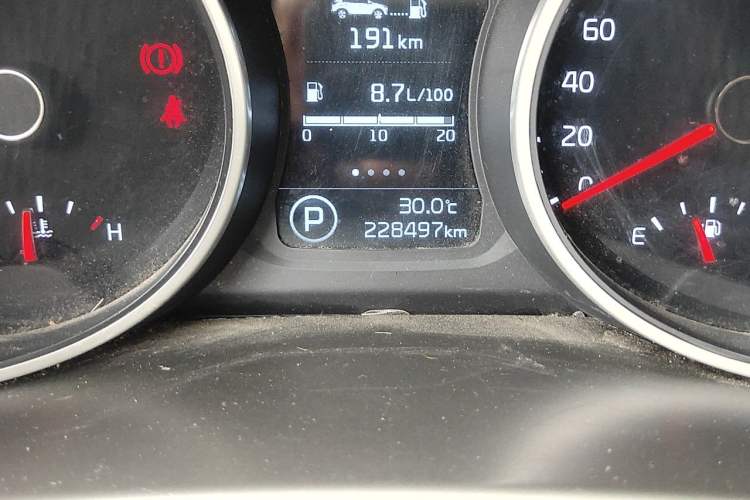 Used Kia Sportage R 2015 2.0L Automatic Two-Wheel Drive GL Odometer Close Up