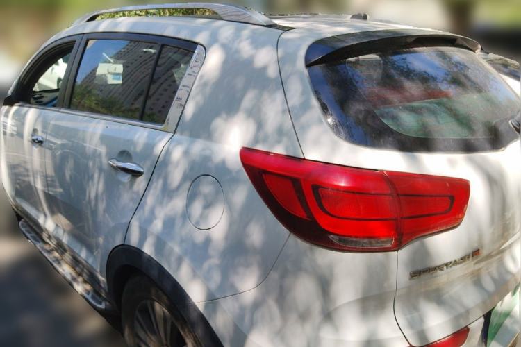Used Kia Sportage R 2015 2.0L Automatic Two-Wheel Drive DLX Model Rear Left 45 Deg