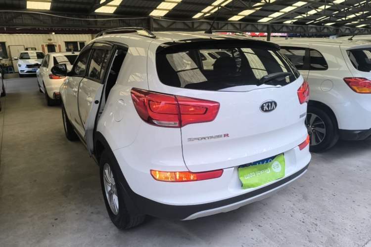 Used Kia Sportage R 2015 2.0L Automatic Two-Wheel Drive GL Rear Left 45 Deg