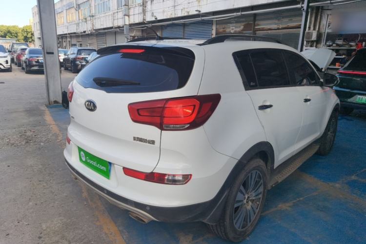 Used Kia Sportage R 2015 2.0L Automatic Two-Wheel Drive DLX Model Rear Right 45 Deg