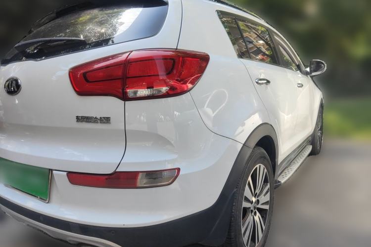 Used Kia Sportage R 2015 2.0L Automatic Two-Wheel Drive DLX Model Rear Right 45 Deg
