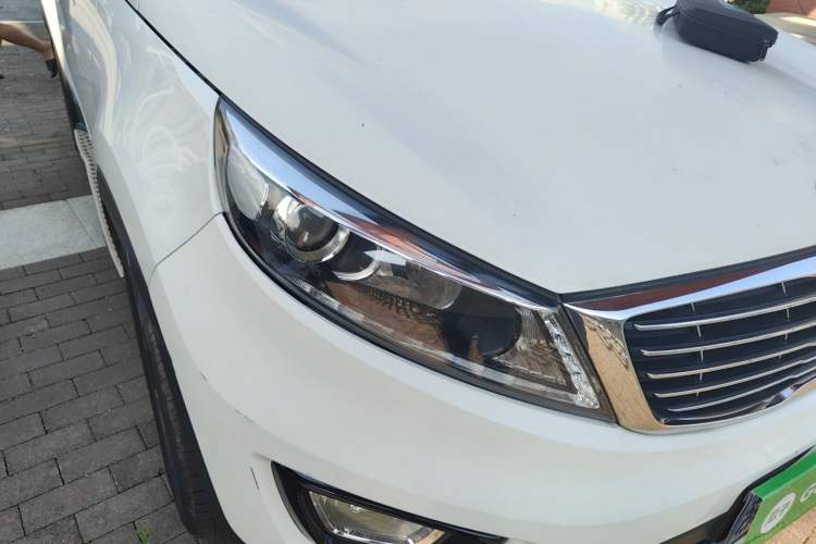 Used Kia Sportage R 2015 2.0L Automatic Two-Wheel Drive GLS Right Front Headlight