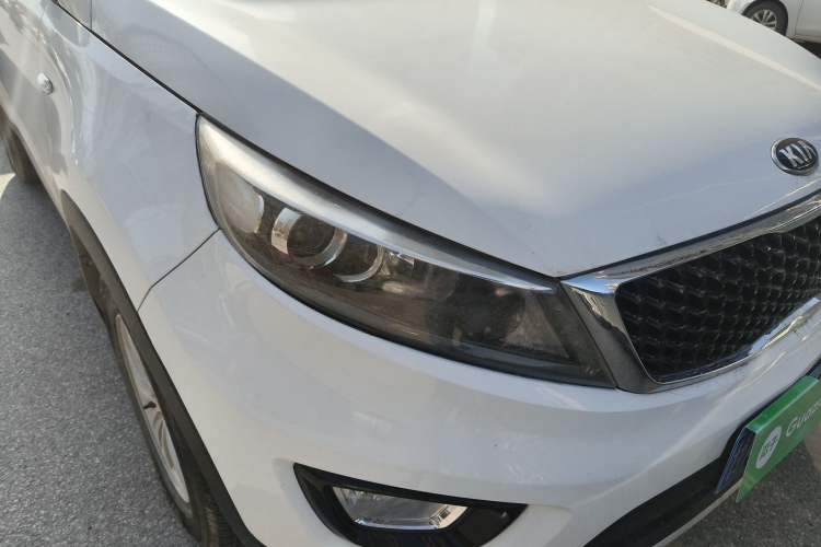 Used Kia Sportage R 2015 2.0L Manual Two-Wheel Drive GL Model Right Front Headlight