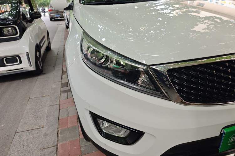 Used Kia Sportage R 2015 2.0L Automatic Two-Wheel Drive GL Right Front Headlight