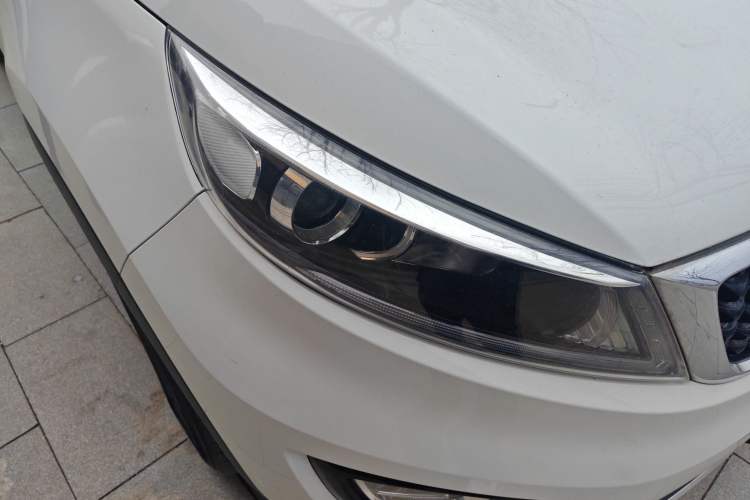 Used Kia Sportage R 2015 2.0L Automatic Two-Wheel Drive GL Right Front Headlight