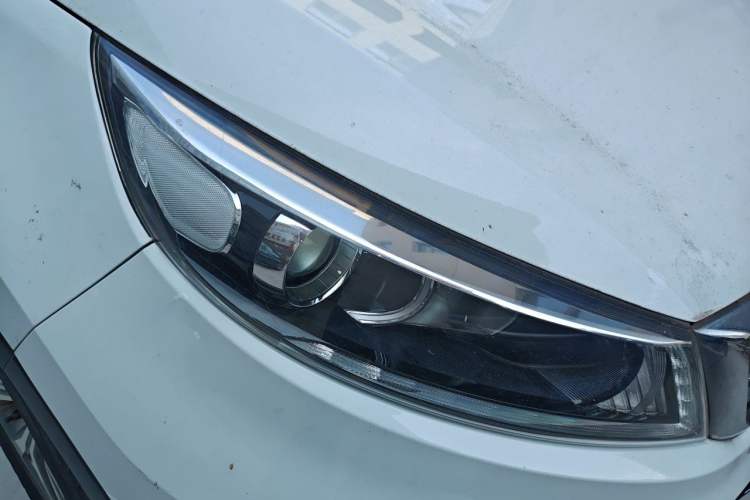 Used Kia Sportage R 2015 2.0L Automatic Two-Wheel Drive GLS Right Front Headlight