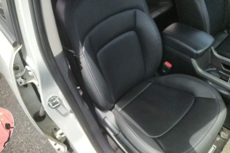 Used Kia Sportage R 2015 2.0L Automatic Two-Wheel Drive GLS Right Front Seat