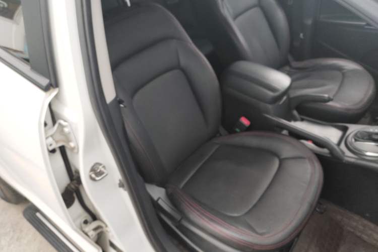 Used Kia Sportage R 2015 2.0L Automatic Two-Wheel Drive GL Right Front Seat