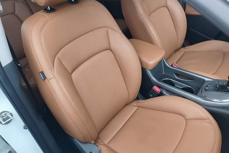 Used Kia Sportage R 2015 2.0L Automatic Two-Wheel Drive GLS Right Front Seat